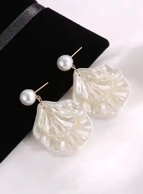 Fashion Imitation Pearl Shell Dangle Earrings for Women Temp