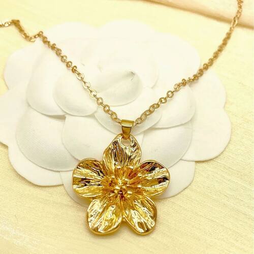 ndy Dainty Flower Pendant Choker Women Floral Necklace Chain