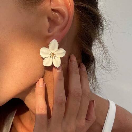 Fashion White Drip Oil Flower Stud Earrings for Women Elegan