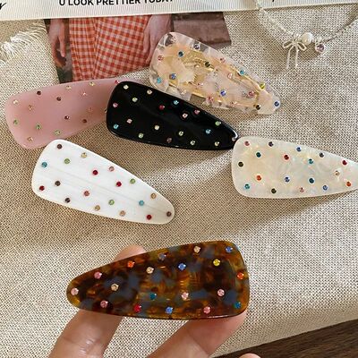 Sweet Temperament Geometric Duck Billed Hair Clip for Women