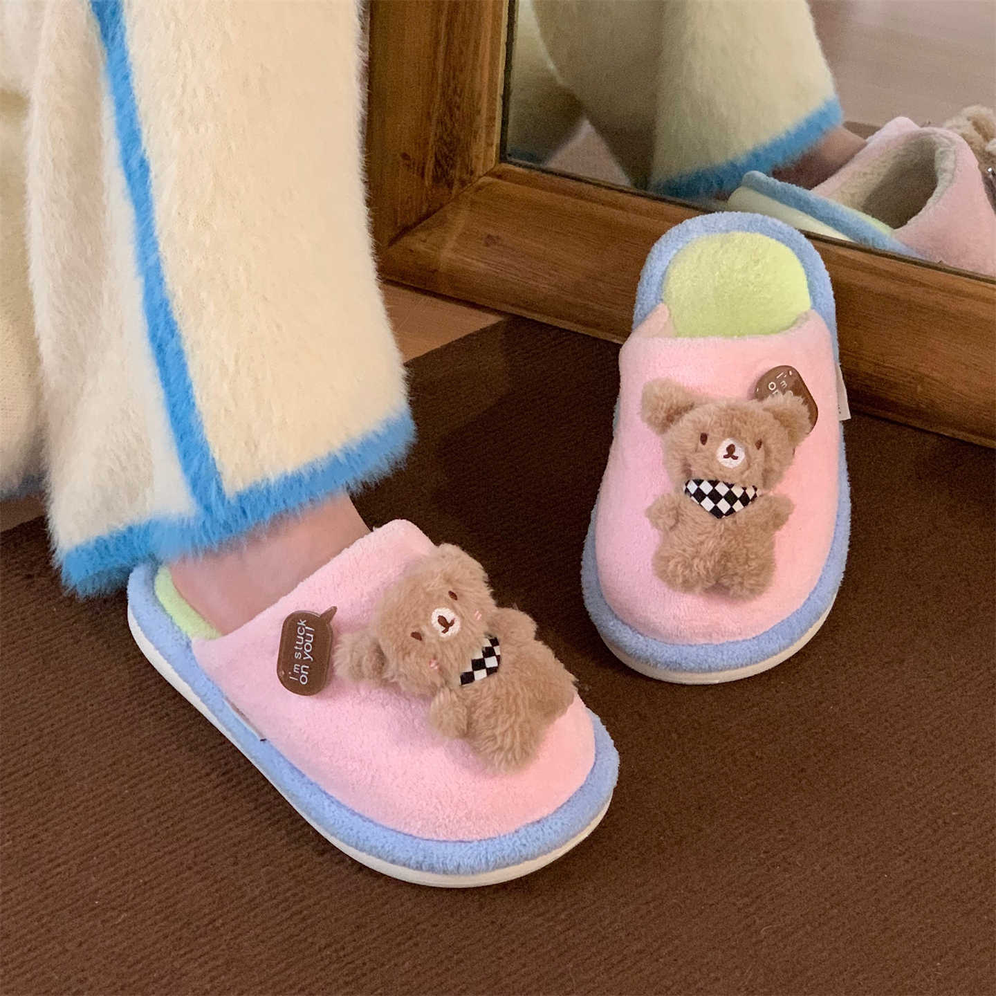 可爱围巾小熊情侣保暖棉拖鞋居家用男女士冬季ins时尚卡通毛毛鞋