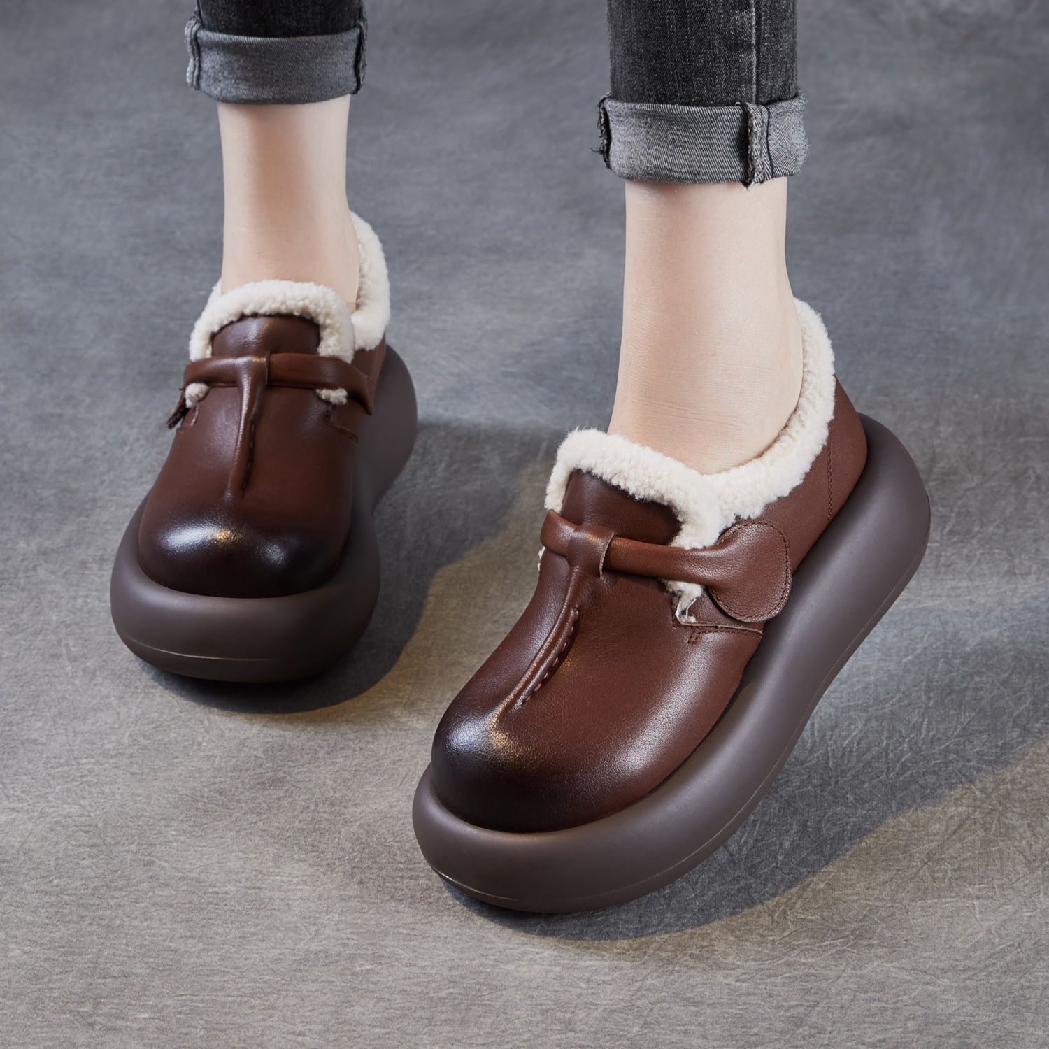 头层牛皮休闲复古加棉单鞋乐福鞋