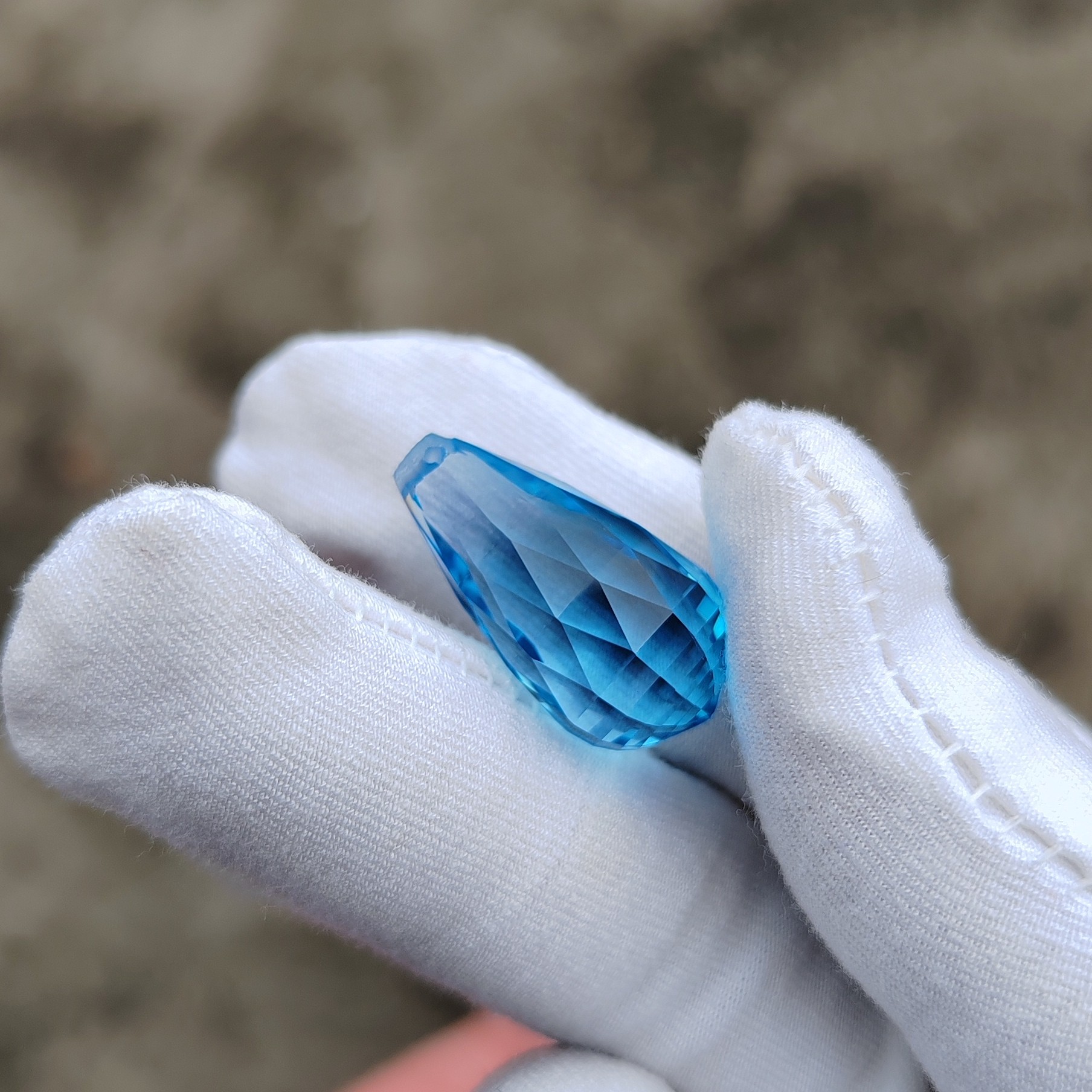 天然橄榄石立体水滴吊胆形13*26mm全净裸石戒指耳环吊坠彩色宝石图片