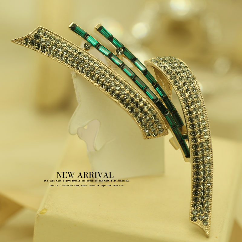 XZ412绿条大奥地利合成水晶胸针女高档气质胸花别针西装配饰潮新