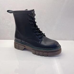 KISS CAT接吻猫秋冬款短靴休闲圆头粗跟马丁女靴KA32742-50