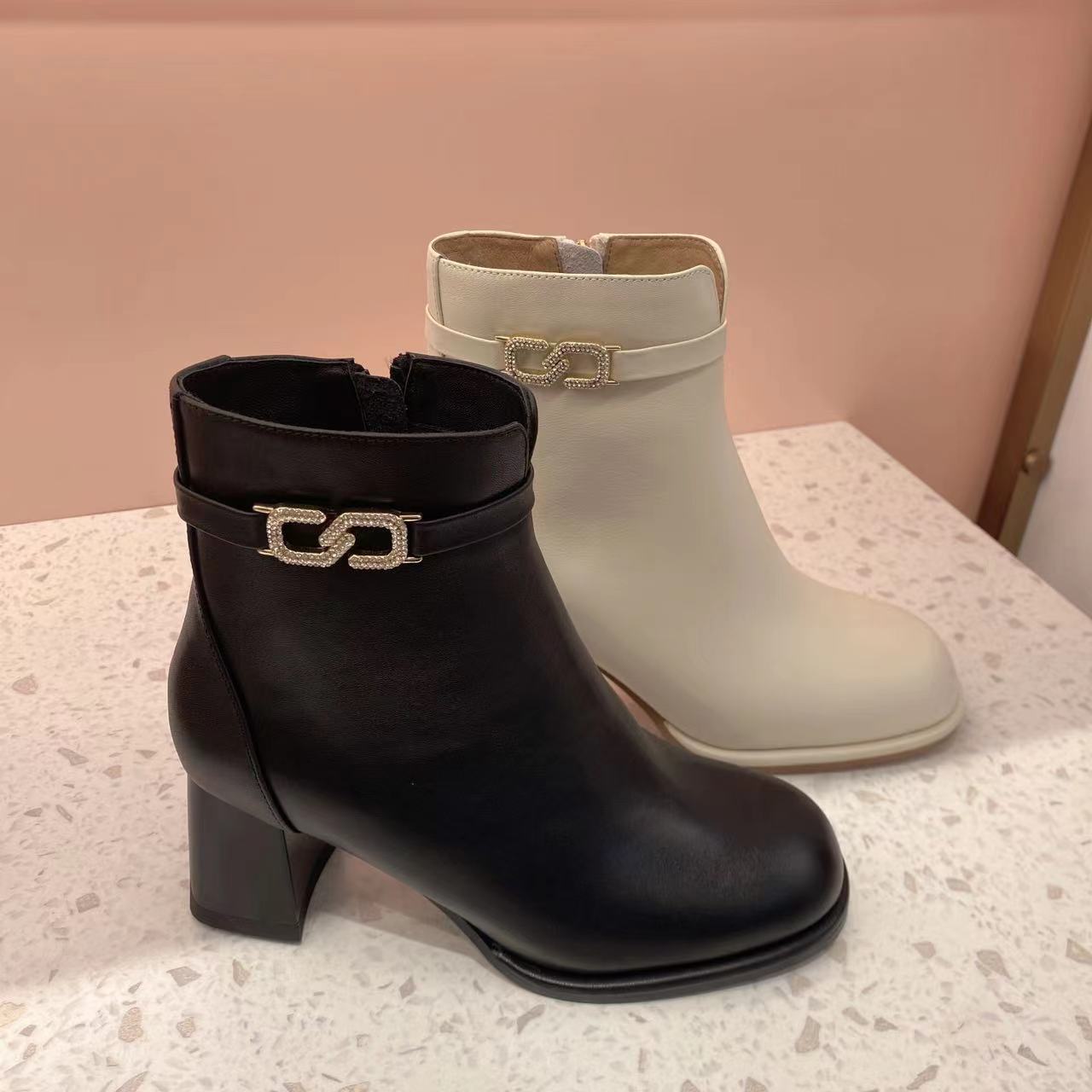 接吻猫时装靴休闲通勤女短靴