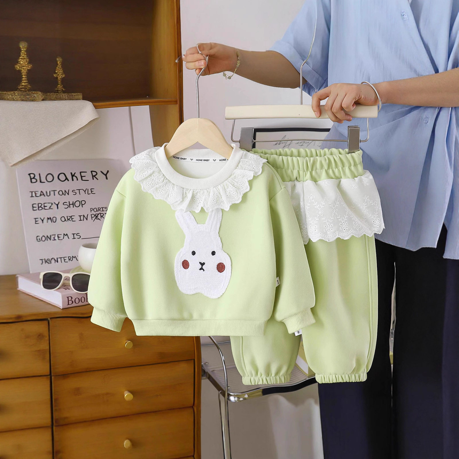2025新款秋季宝宝卫衣薄荷绿套装蕾丝花边立体装饰兔休闲单色卫衣,童装/婴儿装/亲子装,儿童运动套装,淘宝优惠券,粉丝福利购,淘宝优惠卷