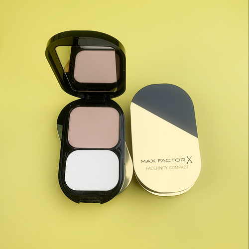 持久定妆控油遮瑕干湿两用防水