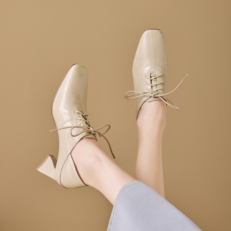 真皮方头粗跟单鞋女2026春新款系带百搭高跟深口女鞋白色小皮鞋,女鞋,深口单鞋,淘宝优惠券,粉丝福利购,淘宝优惠卷