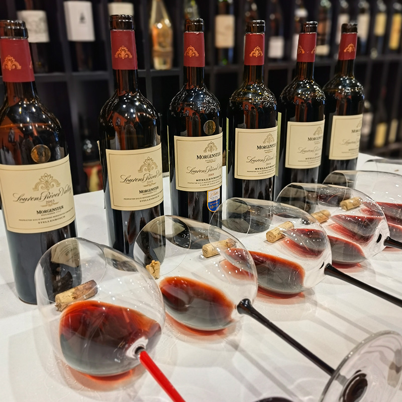 摩根斯特法国波尔多右岸风格白马酒庄ceo担任酿酒顾问垂直年份6支
