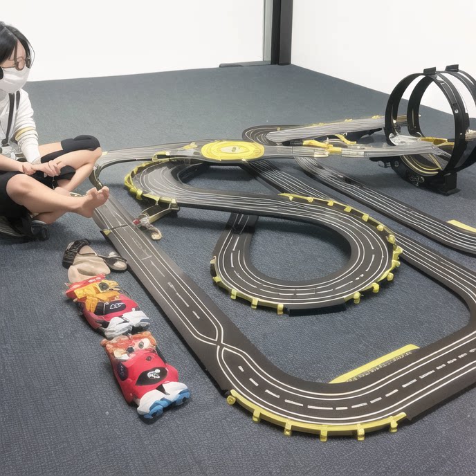 遥控轨道赛车儿童电动双人竞速对战四驱车玩具汽车赛道滑行男孩车