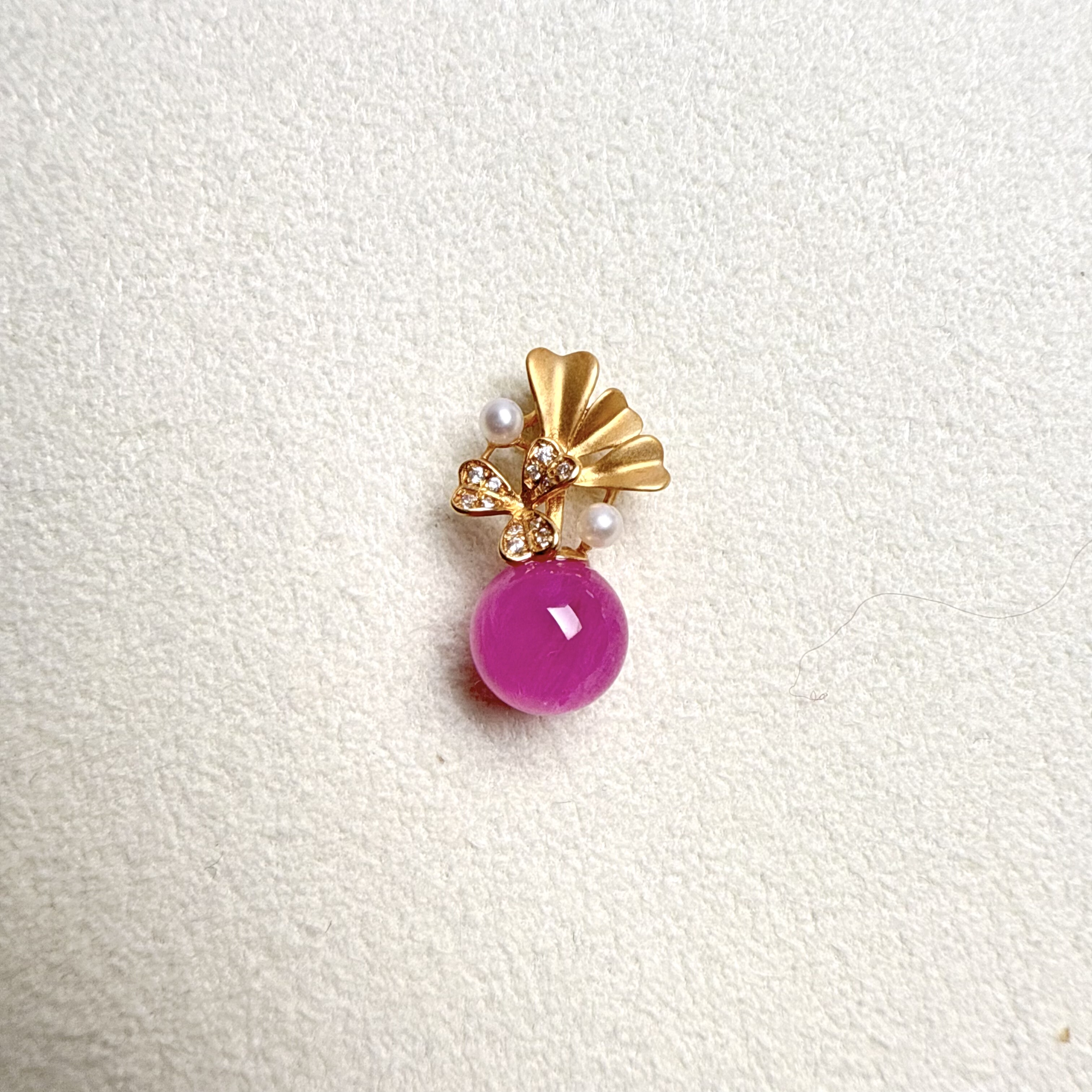 汇美宝矿 天然无烧红宝石吊坠18k银杏叶项链轻奢珍珠项坠蛋面挂坠