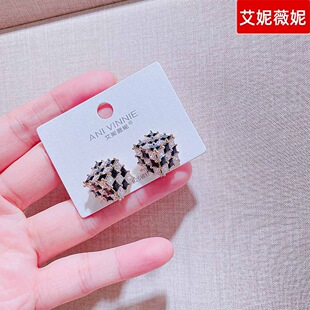 艾妮薇妮轻奢小众设计感立方体耳钉银针精致气质高级感正方体耳环