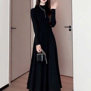 高级感配大衣内搭打底长裙 2025新款 巨好看黑色连衣裙子女装 秋冬季