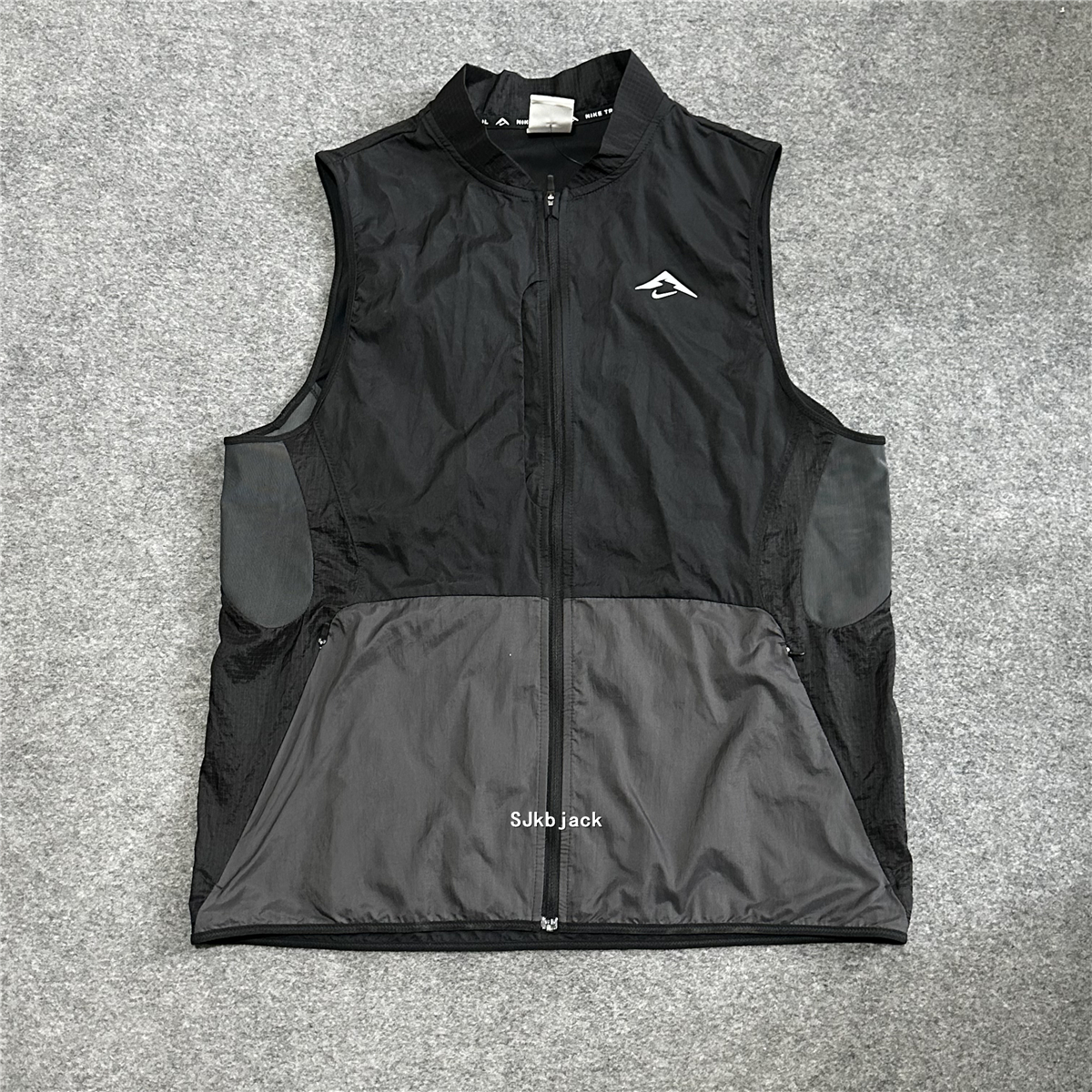 NIKE耐克男运动户外休闲立领马甲