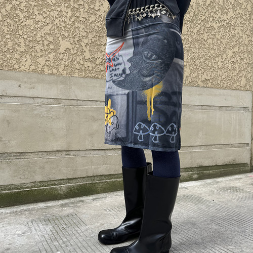 官方正品KAGA 地铁涂鸦朋克废土印花雪纺弹力半身裙