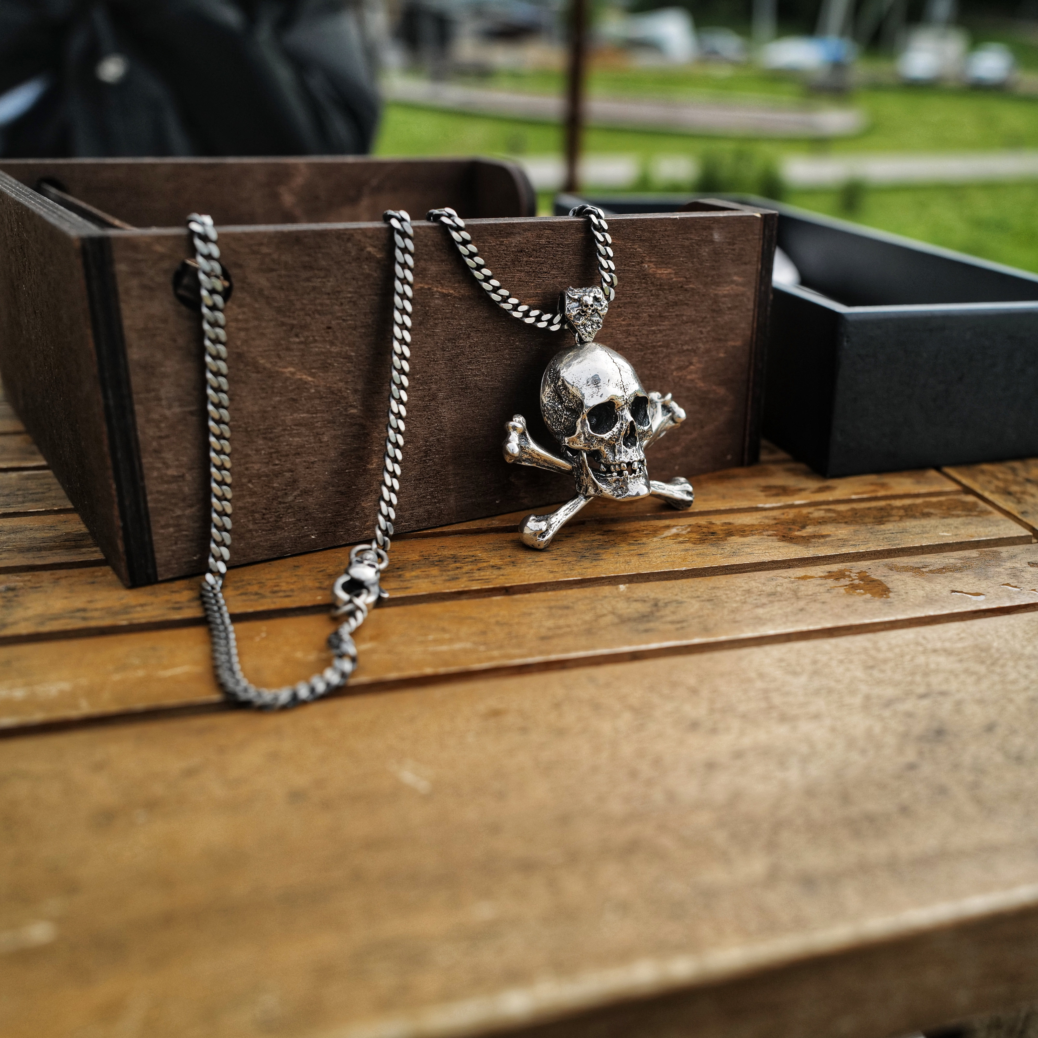 主师暗黑925银全新原创设计2025交叉骨棒骷髅头巴洛克风吊坠项链