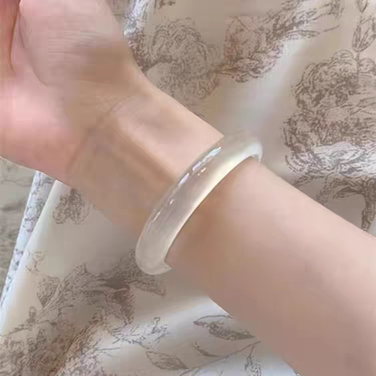 天然高冰白月光玛瑙玉髓手镯女款