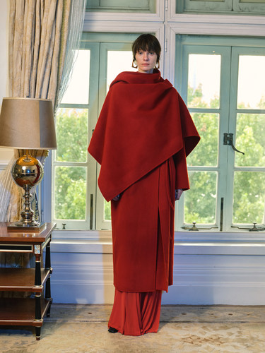 羊毛长款简约披肩大衣