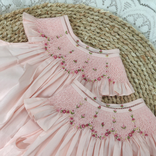 女宝宝可爱公主裙 棉薄款 夏季 女童手工打揽花朵刺绣连衣裙粉色飞袖