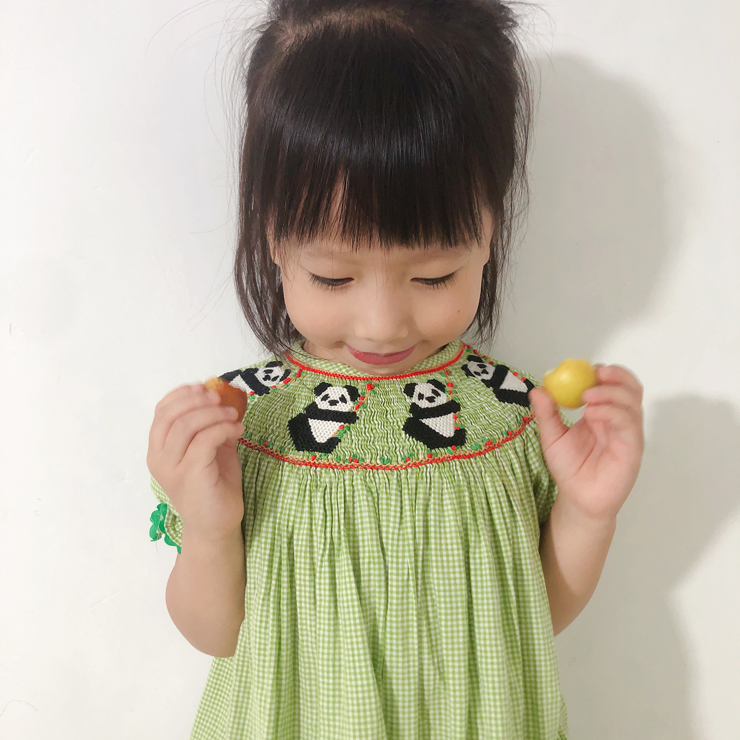 手工打揽刺绣-女童主教连衣裙