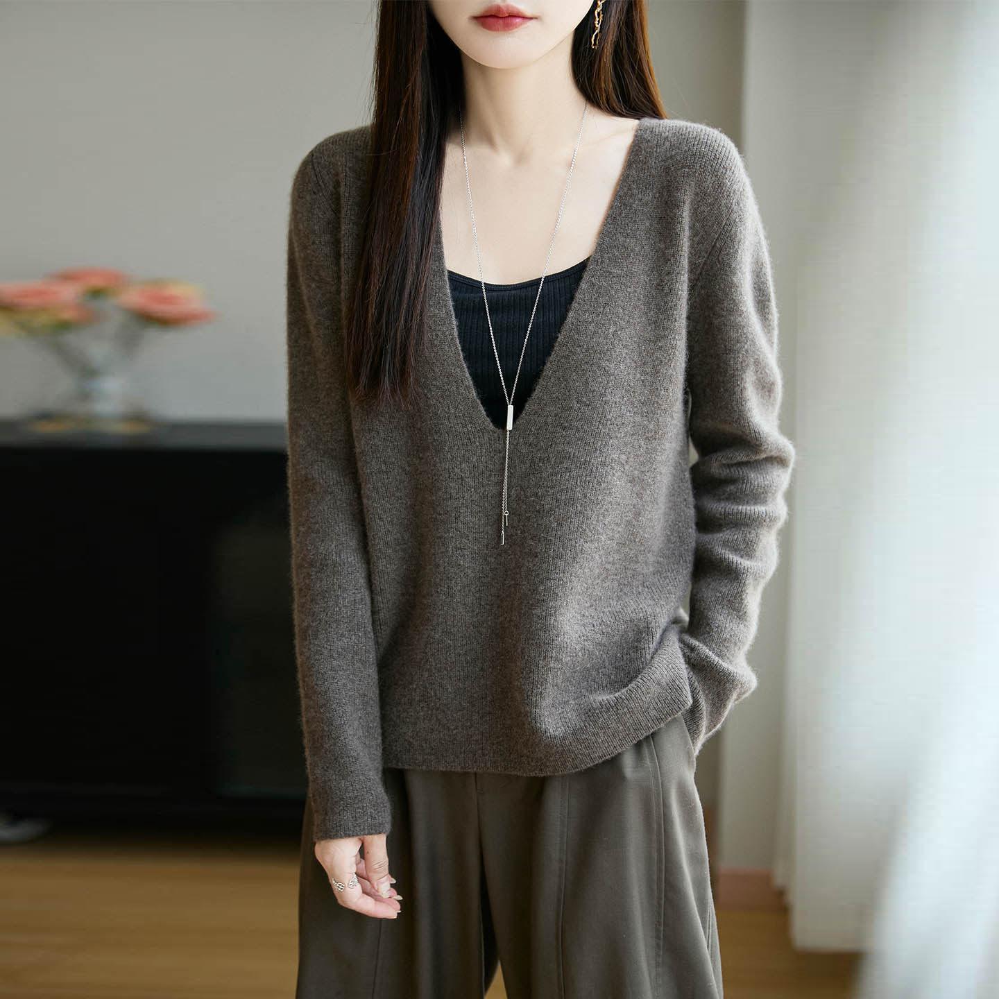 法式深V领纯羊毛衫女元宝针加厚套头毛衣洋气叠穿宽松慵懒针织衫,女装/女士精品,毛针织衫,淘宝优惠券,粉丝福利购,淘宝优惠卷