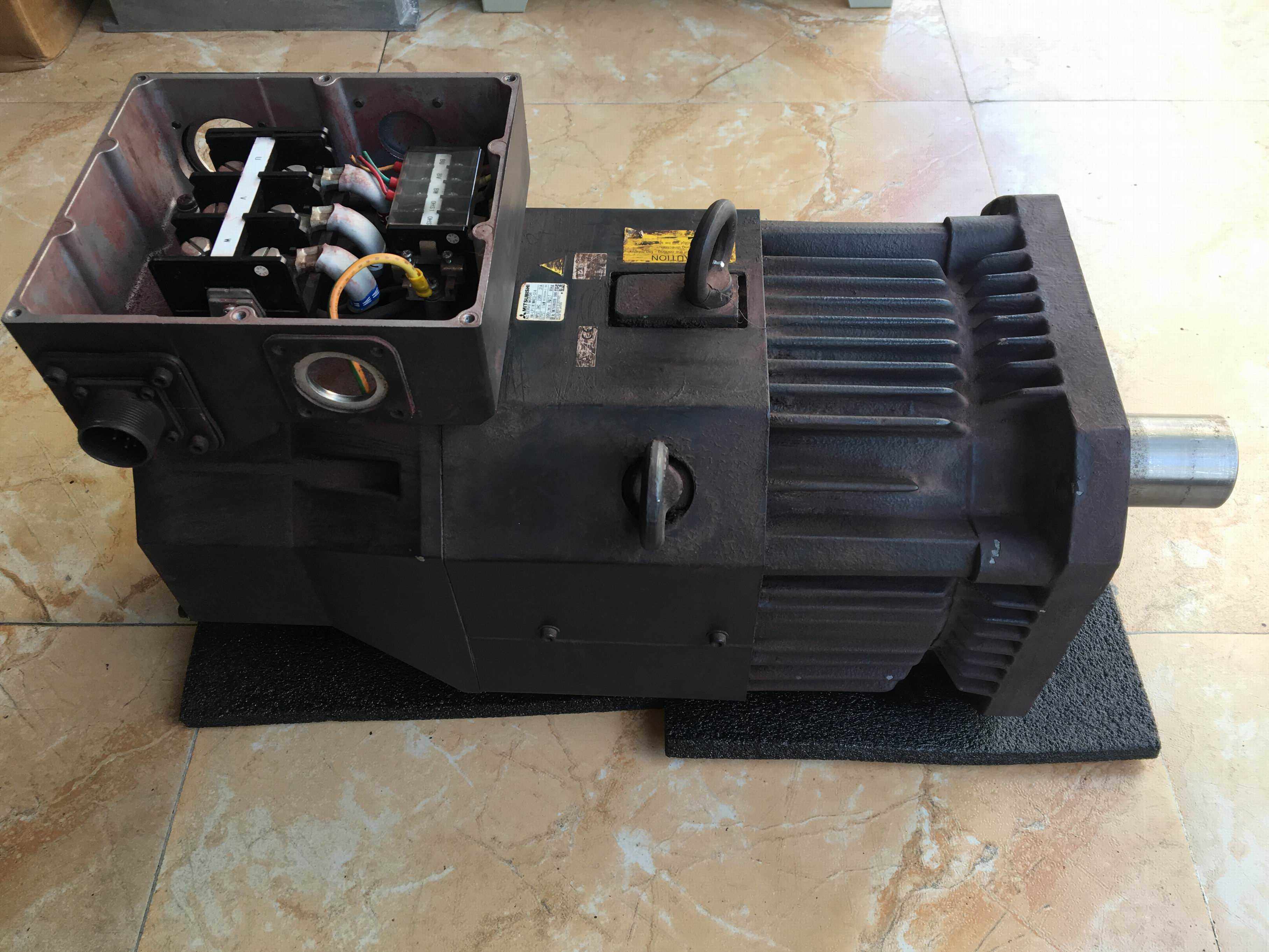 三菱伺服电机ha-lp11k1m4e3-s14注塑机专用 询价