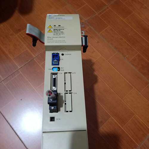 安川机器人伺服驱动器 SGDC-50ARA DC-INPUT实物图议价！