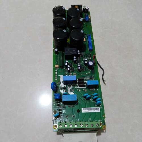 器ACS400 SNAZ 4231I 3BSC980004R790 BSM35GD120DN2E3224议价！