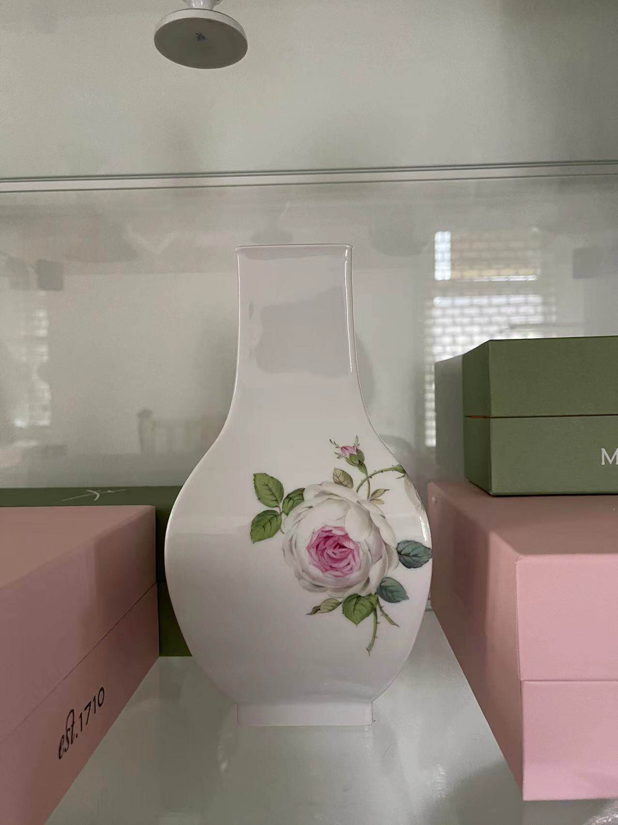 Meissen 梅森新品 白玫瑰方口花瓶