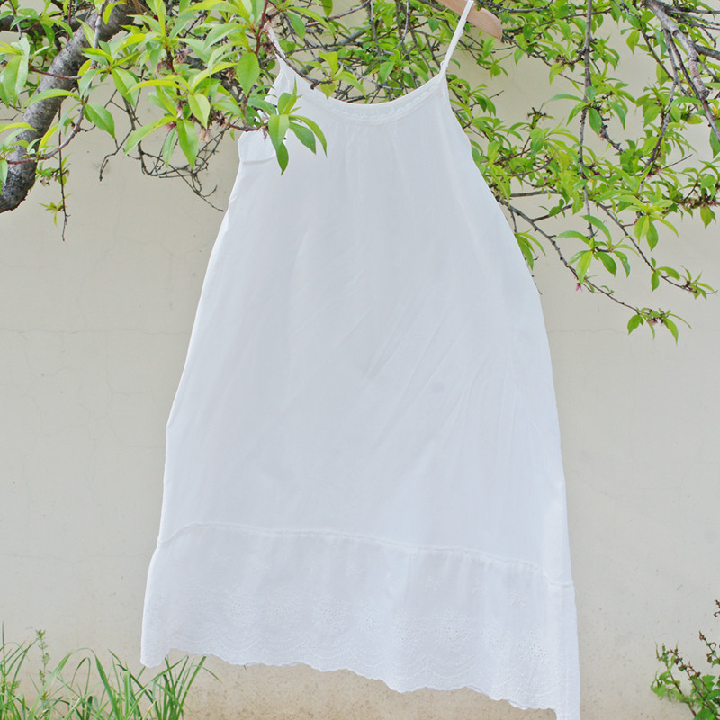 文艺白色吊带连衣裙纯棉打底宽松长款蕾丝花边刺绣花棉麻背心裙女