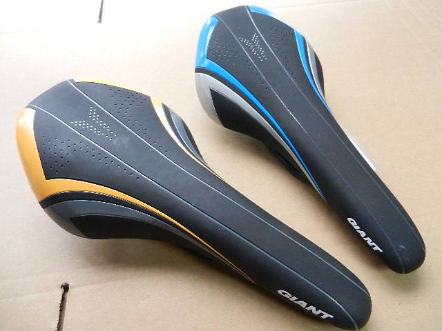 Selle de vélo cyclisme sur route GIANT - Ref 2346815 Image 1
