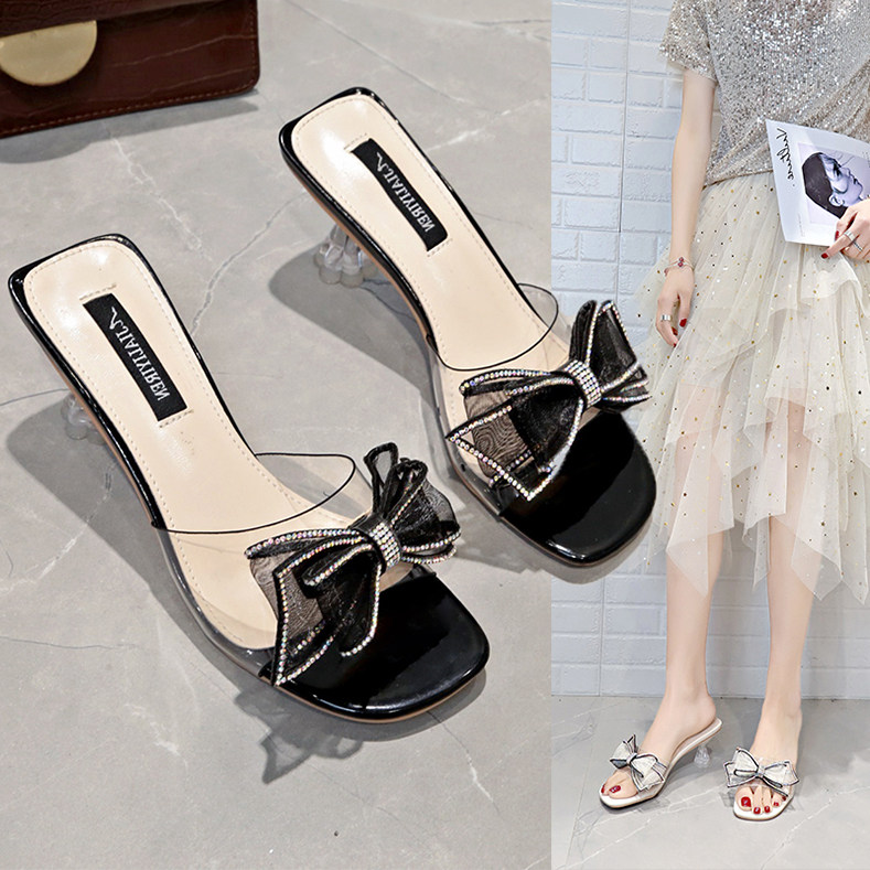 百搭中跟涼拖鞋女夏19新款時尚外穿壹字拖細跟蝴蝶結水晶高跟涼鞋在類目 女鞋, 拖鞋中 - 來自Buy2taobao.com提供專業的淘寶代購服務