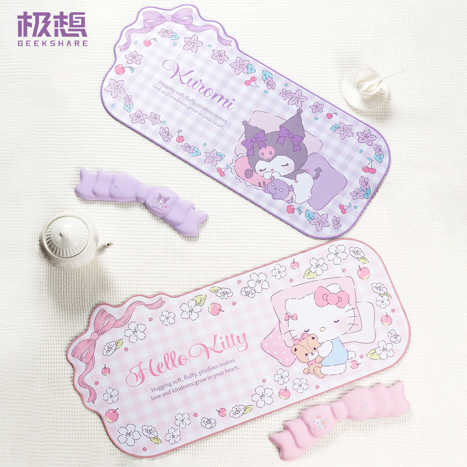 极想三丽鸥鼠标垫超大桌垫办公防滑护腕女生HelloKitty键盘垫腕托