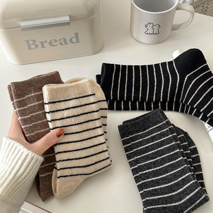 灰色羊毛袜子女中筒袜秋冬款 加厚加绒保暖毛绒条纹长袜堆堆袜情侣