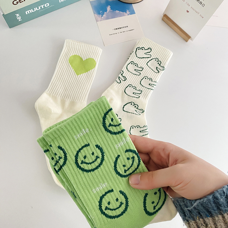日系小清新绿色袜子女爱心笑脸