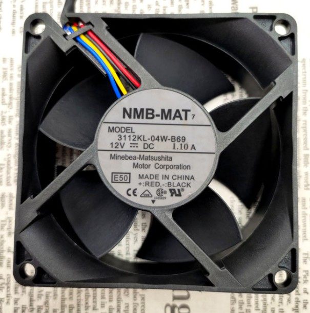 3112KL-04W-B69 DC 12V 1.10A 80*80*32mm 8厘米散热风扇