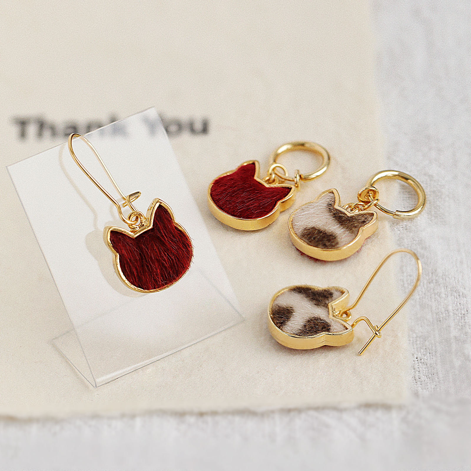 OSEWAYA耳夹可爱少女秋冬双面猫咪无耳洞耳环绒面小众甜酷耳坠