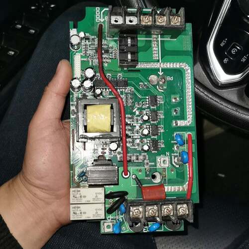 可维修台达变频器7.5KW议价