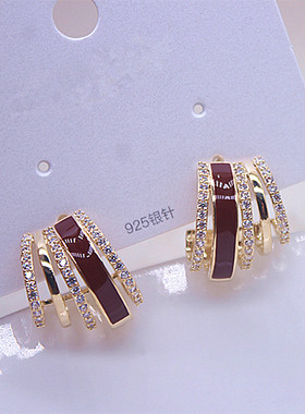 红色多层C圈耳钉女轻奢高级感气质镶钻锆石耳环2026爆款轻奢耳饰