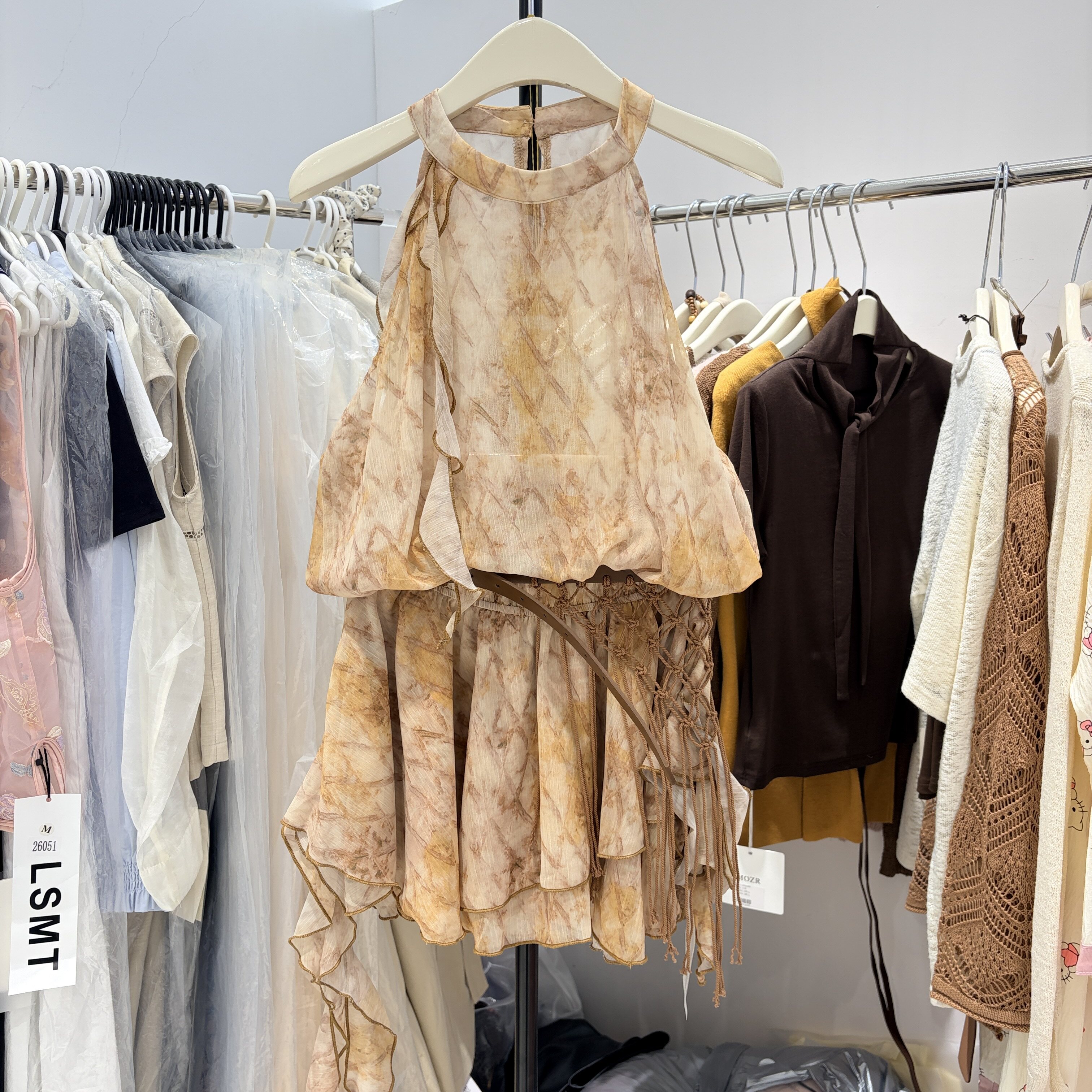 2026复古辣妹气质收腰挂脖连衣裙女夏季新款超好看减龄印花短裙