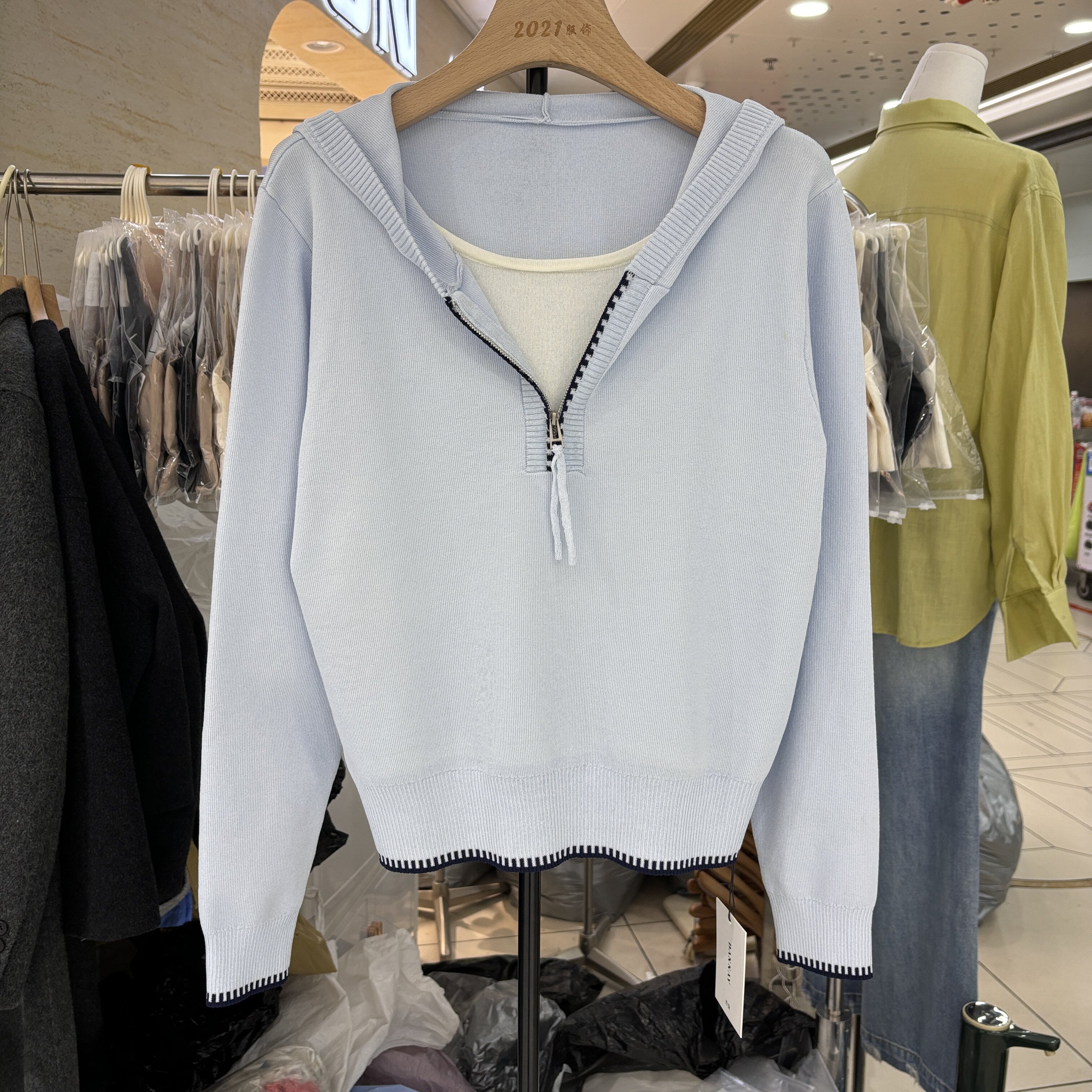 2026假两件连帽针织衫女春新款韩版撞色半拉链帽衫外穿上衣潮