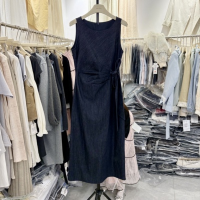 2026春夏新款复古系带收腰背心牛仔裙女修身显瘦纯色无袖中长裙