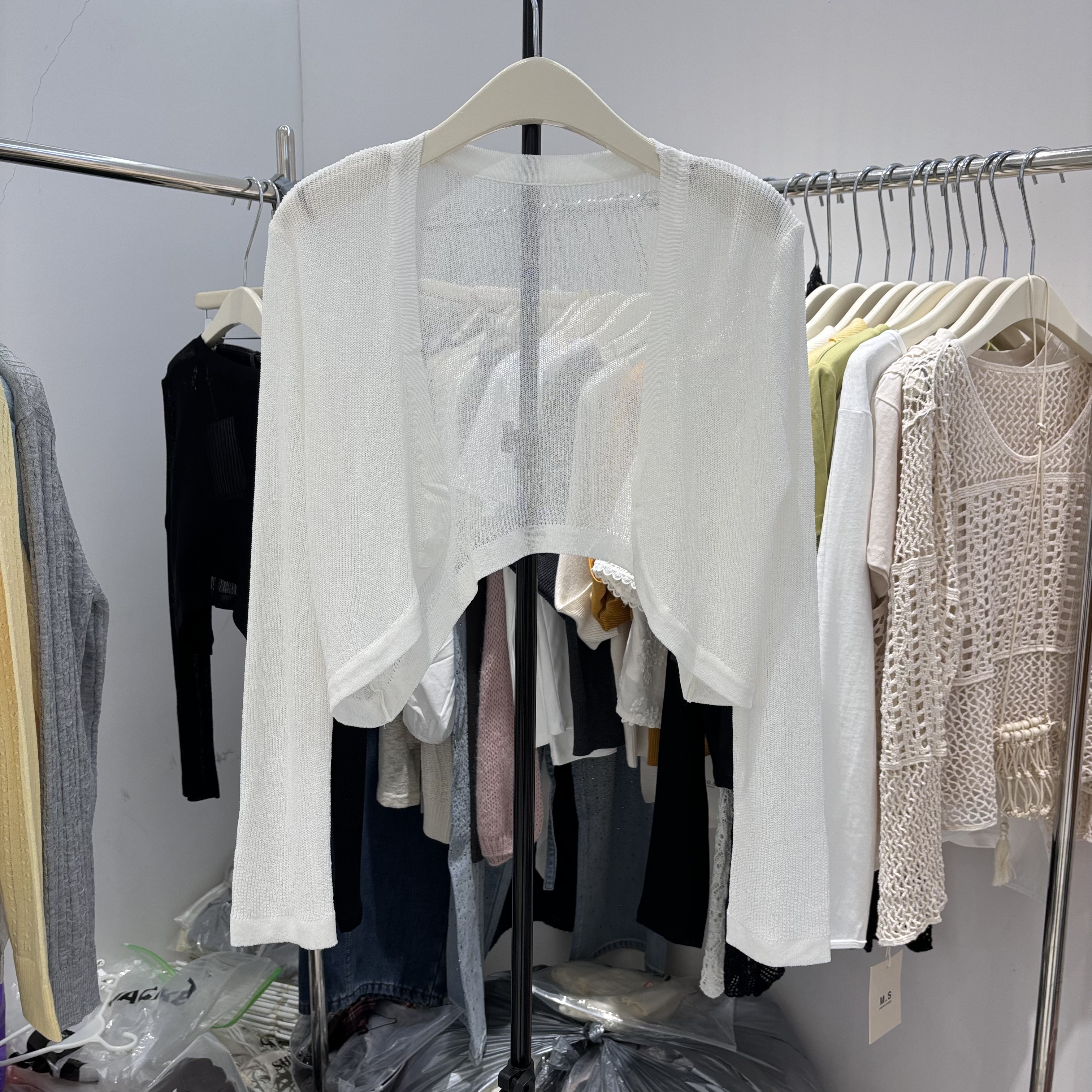 冰丝针织开衫薄款女春夏黑色小披肩上衣吊带外搭防晒罩衫外套薄纱