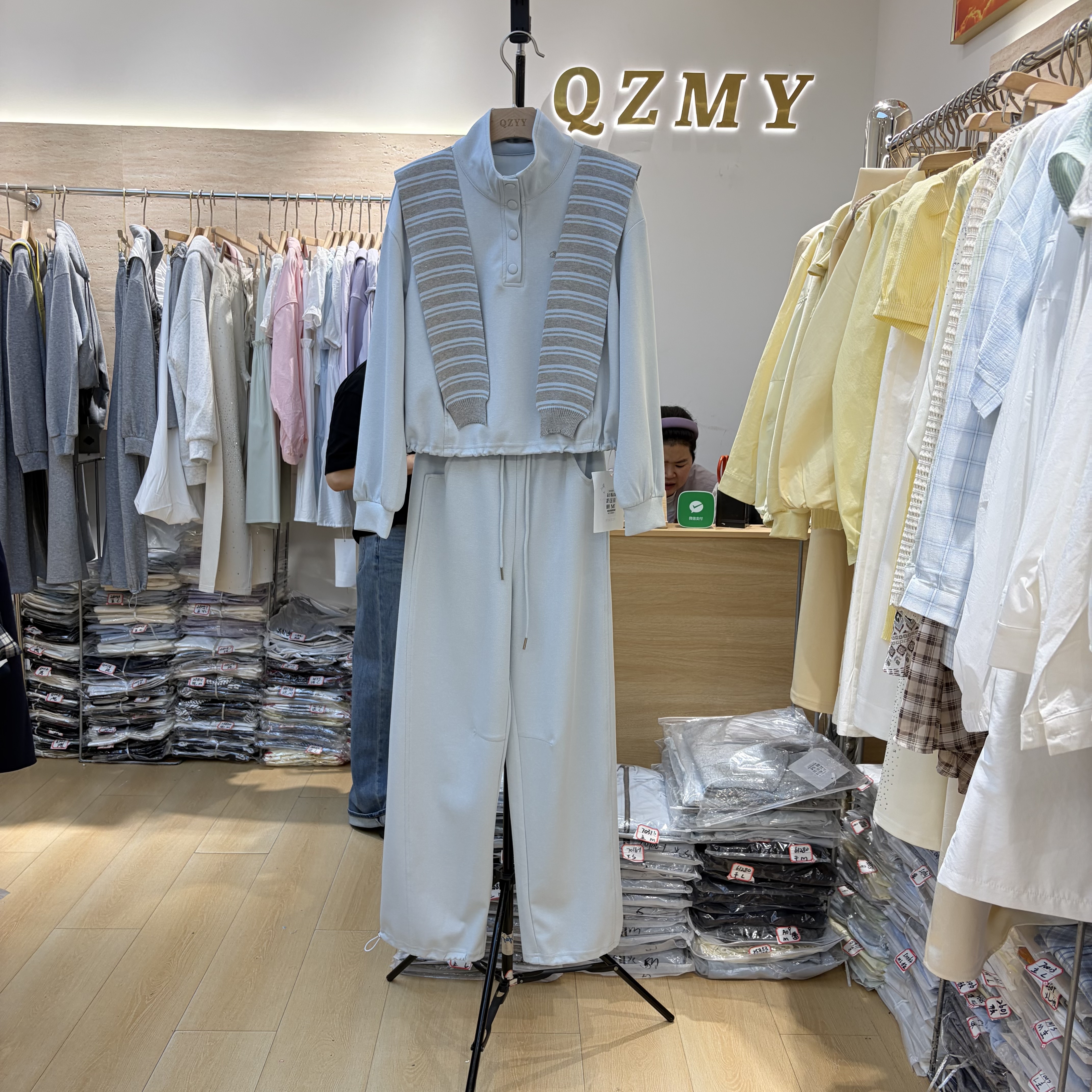 休闲带披肩立领短款上衣配阔腿裤女2026春秋季新款两件套装060