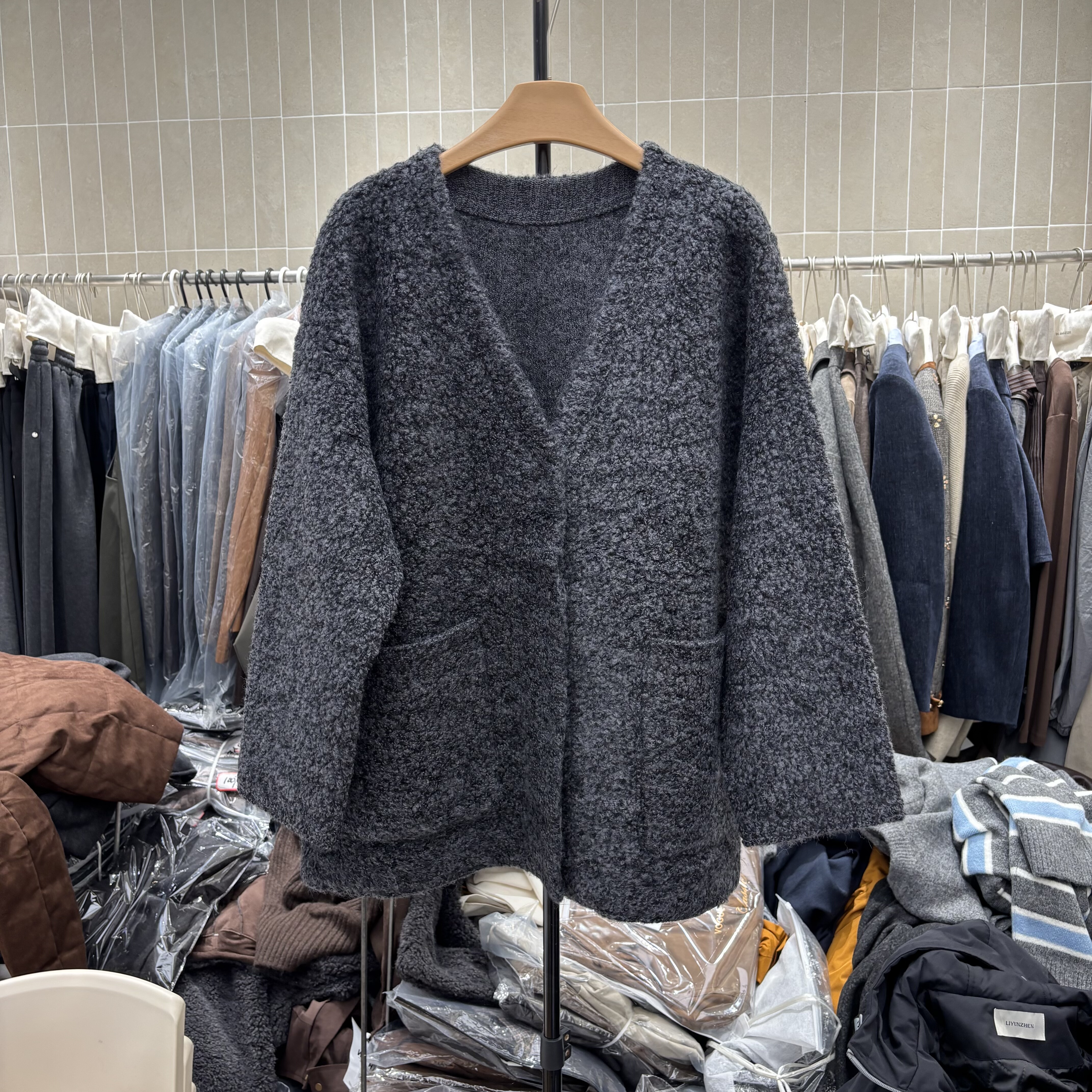 羊毛2025冬新款慵懒风宽松加厚羊羔毛外套女中长软糯毛衣外套