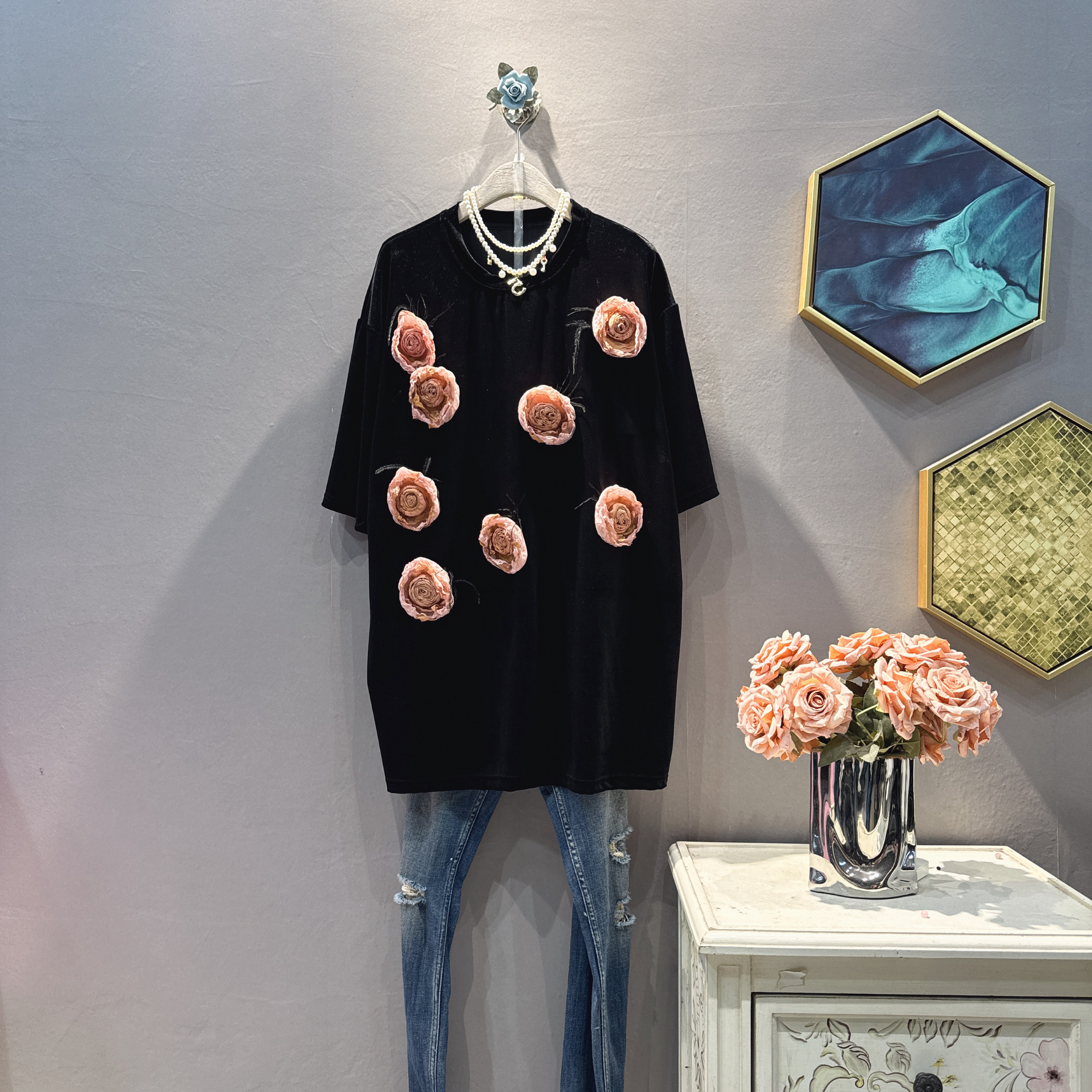 2025年春季新款宽松大码立体玫瑰花T恤