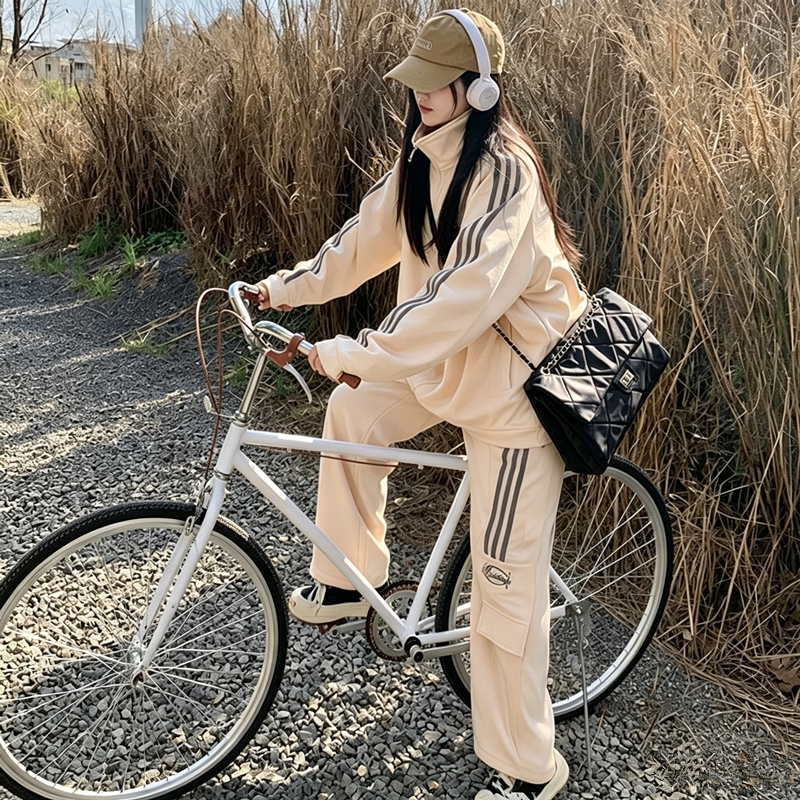 大码休闲运动服套装女春秋三条杠卫衣外套裤子胖MM宽松炸街两件套