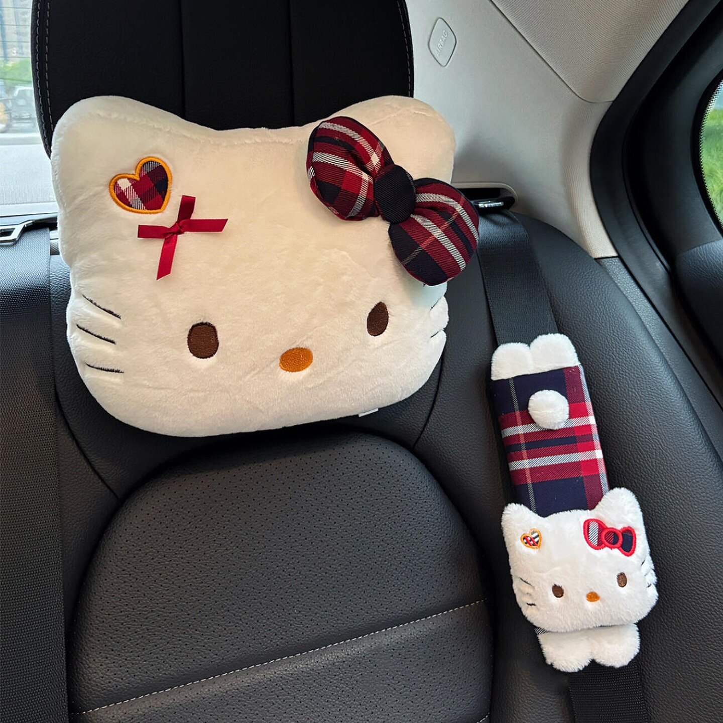 hellokitty汽车头枕护颈枕车用车载座椅腰靠套装车内靠垫四季通用