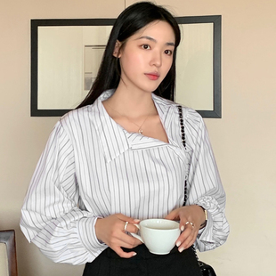 2022秋冬holic 时尚 简约气质淑女范翻领条纹长袖 棉料套头女衬衫